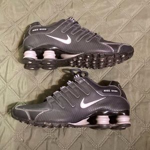 Women’s Black Nike Shox size 6 shoes